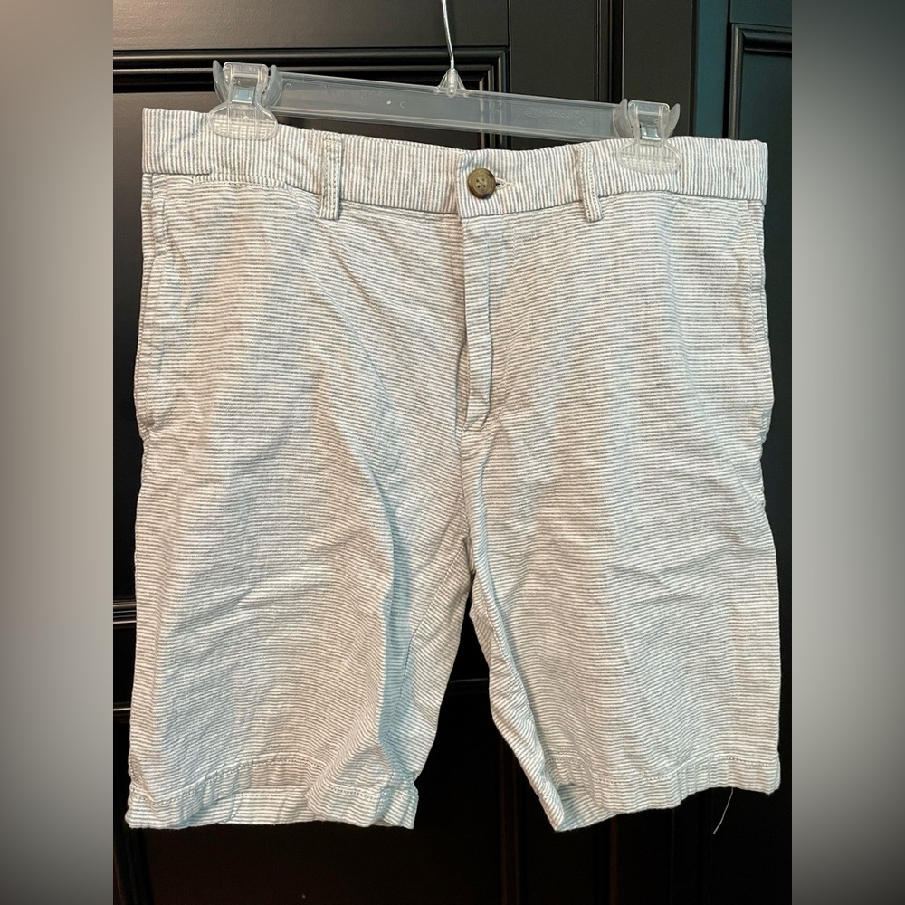 Old Navy Men’s Shorts 32w
